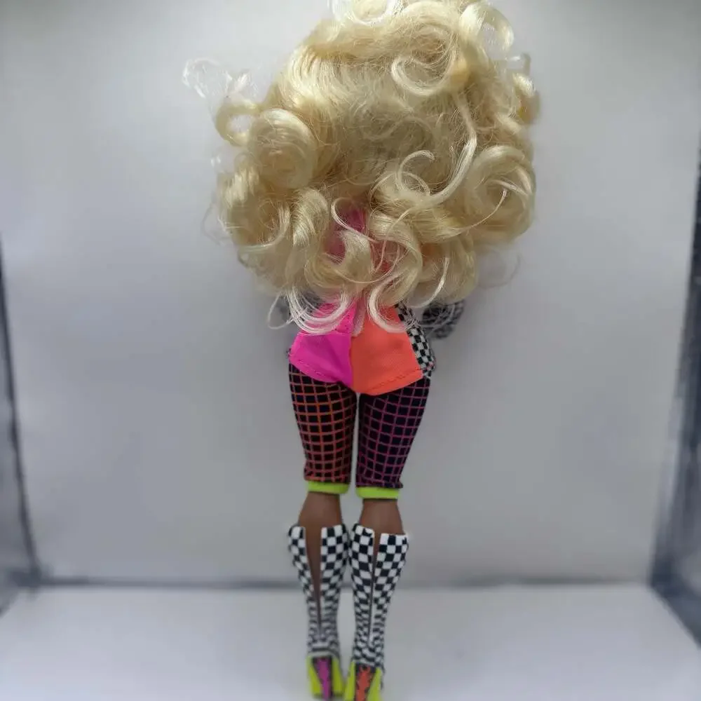 L.O.L. Surprise! O.M.G. Lights Speedster Fashion Doll
